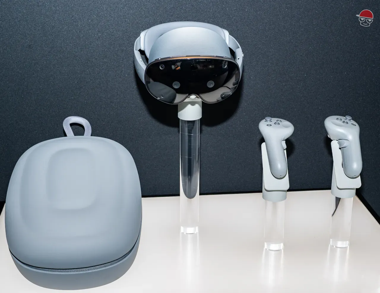 Samsung Galaxy XR Mixed Reality Headset 3 ชุดแว่นและคอนโทรลเลอร์ Samsung Galaxy XR (Project Moohan)